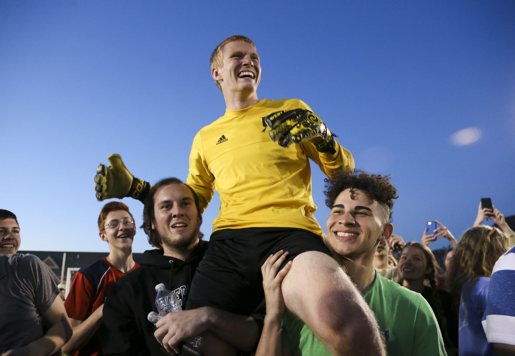 Broken Arrow wins 6A boys soccer